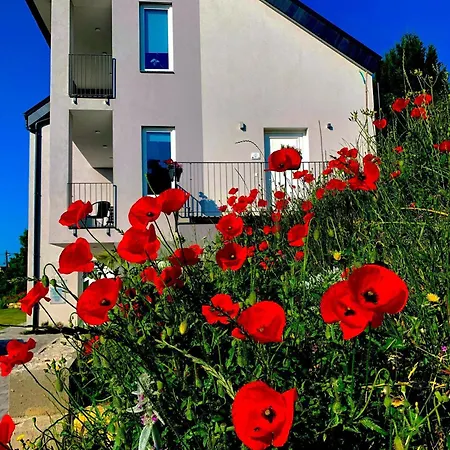 Old Hill Apartament *